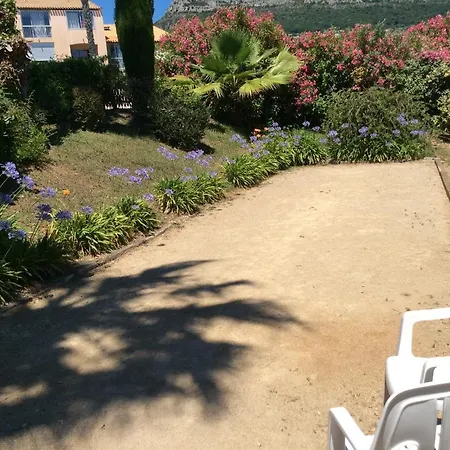 Au Calme Dans Hameau Fleuri Joli 3 Pers Piscine Parking Wi-fi * Vence